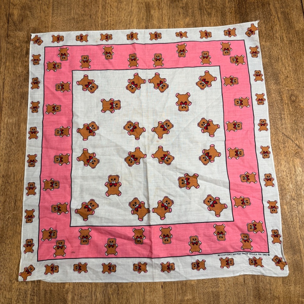 Vintage Teddy Bear Bandana Pink‎ White Cotton Blend Made in USA RN 13962 1980s